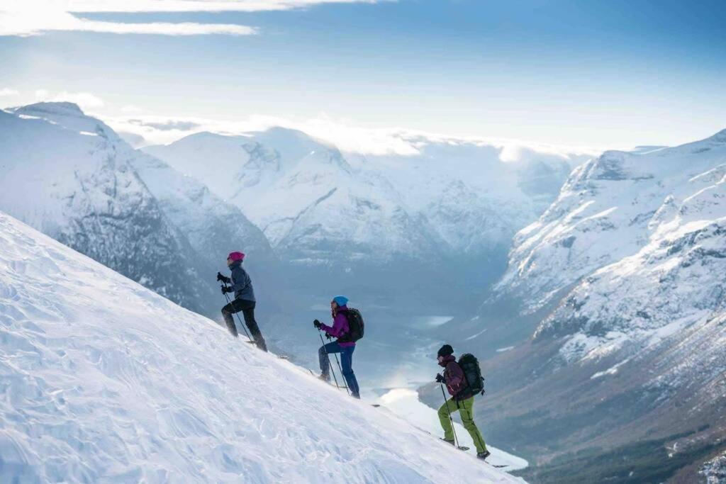 Hytte I Stryn Med Elbil Lader Bagian luar foto