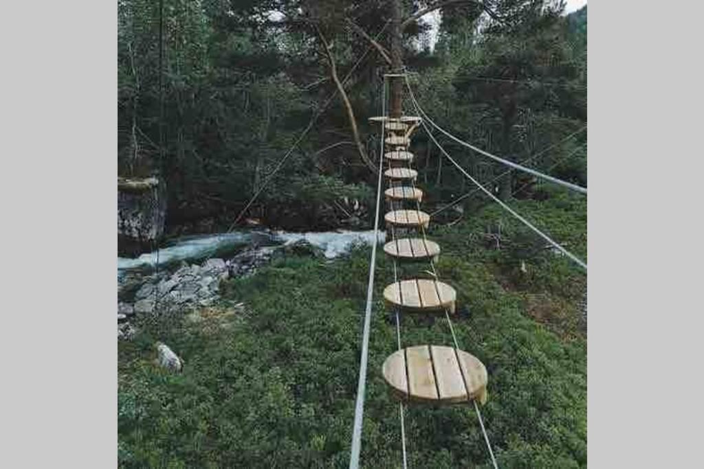 Hytte I Stryn Med Elbil Lader Bagian luar foto