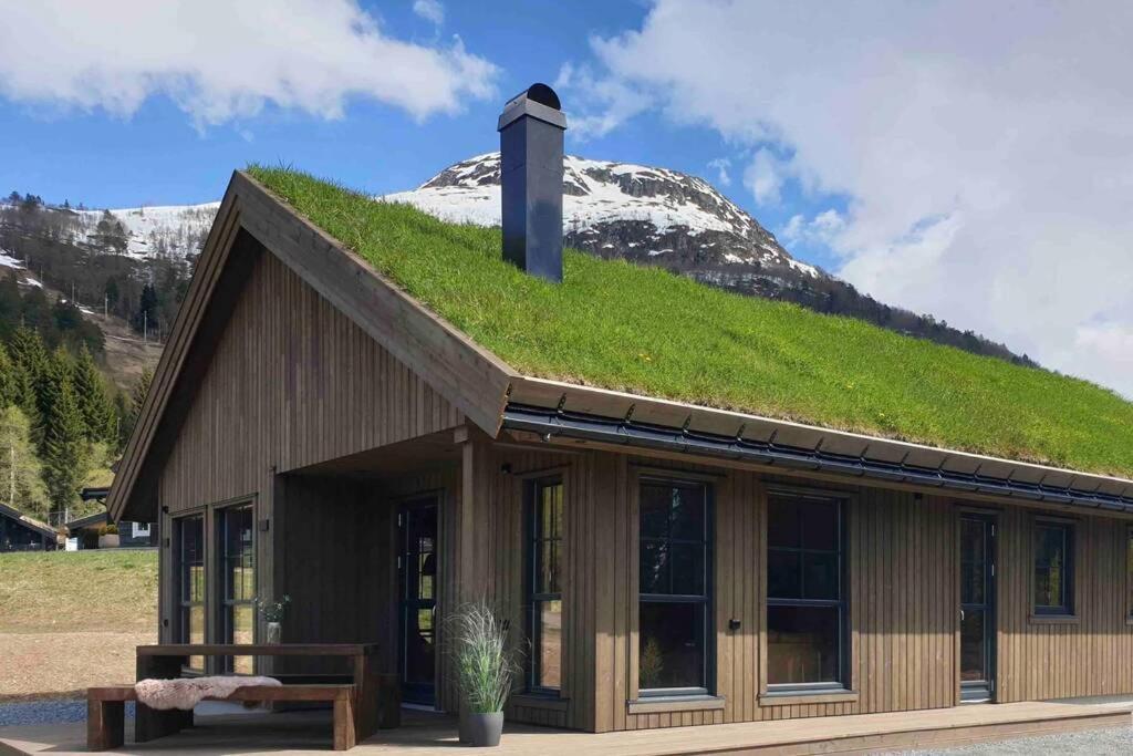 Hytte I Stryn Med Elbil Lader Bagian luar foto